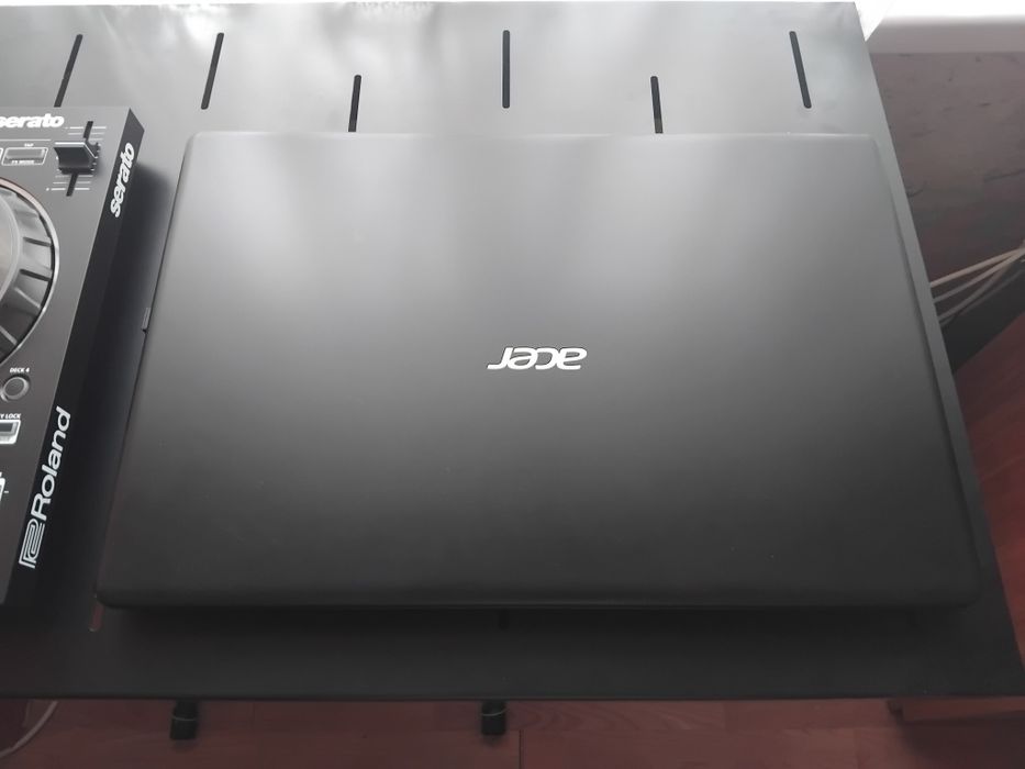 Se vinde laptop ACER