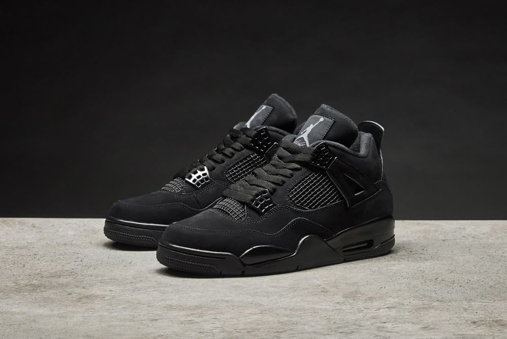 Jordan 4 black cat