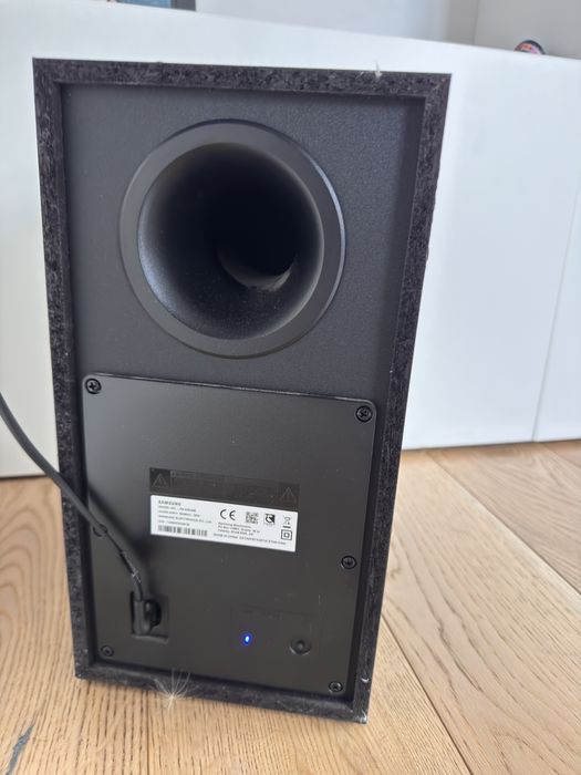Soundbar Samsung 200W cu Subwoofer Wireless