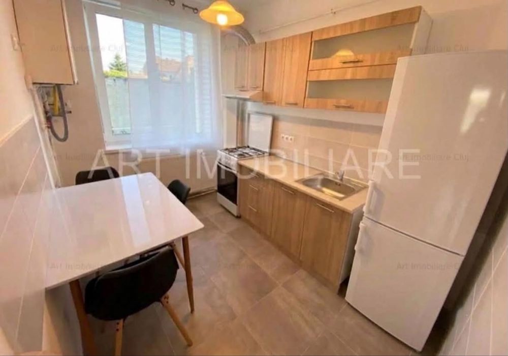 O camera in apartament cu 2 camere de inchiriat
