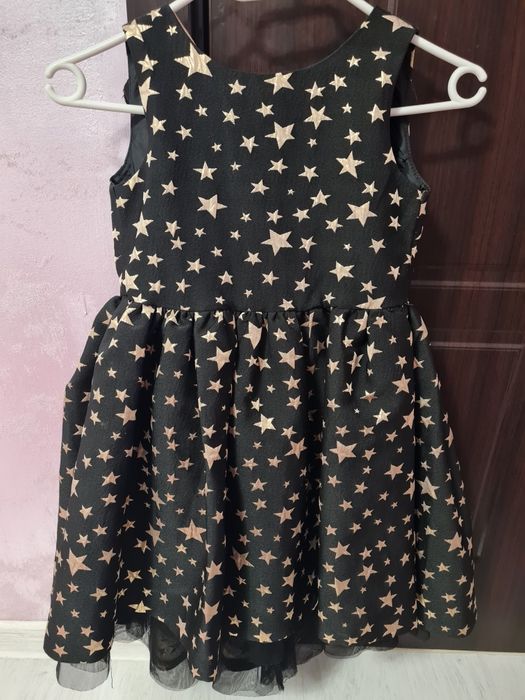 Детска рокля HM  със звездички