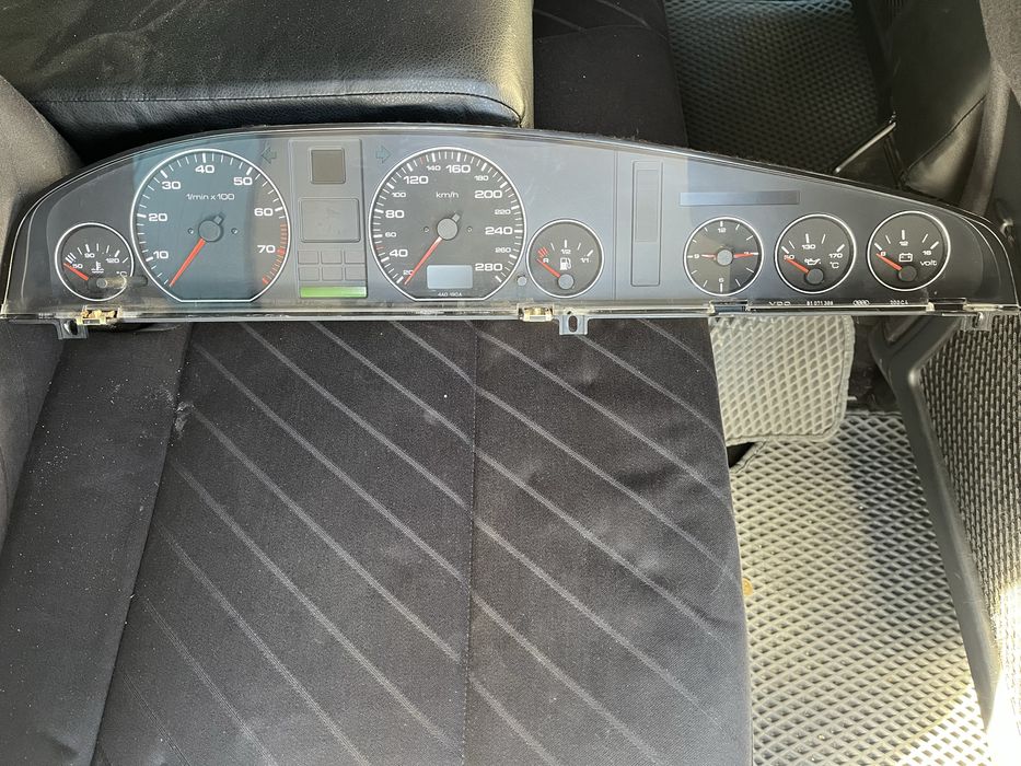 Панель приборов на ауди С4