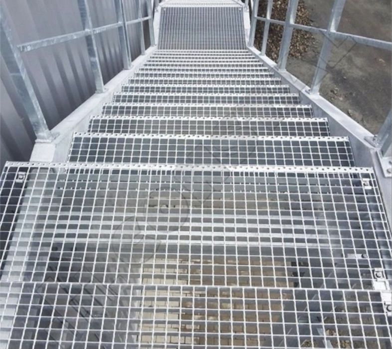 Trepte si gretare zincate galvanizate grilaje