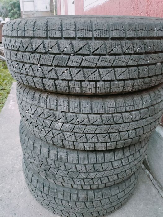 Зимние шины 185/65/14