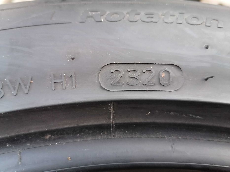 2 бр. Hankook 225/50R 18 99V