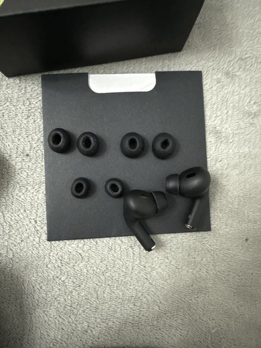 Продам наушники новые