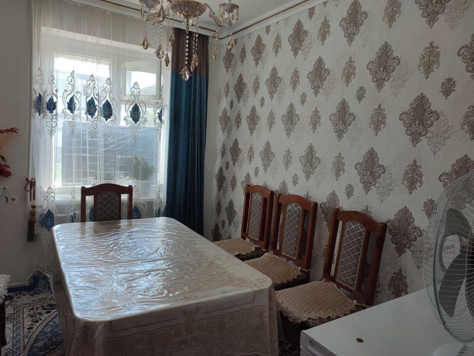 Продам 4 комн квартиру