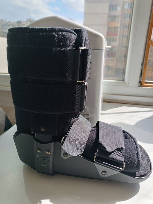 Имобилизираща шина за коляно и шина ботуш за глезен