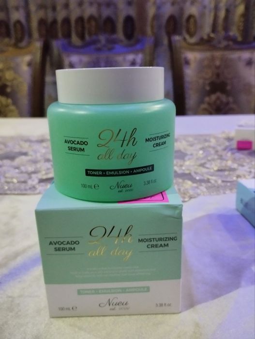 Ayollar uchun Korea kosmetikalari nalichida bor