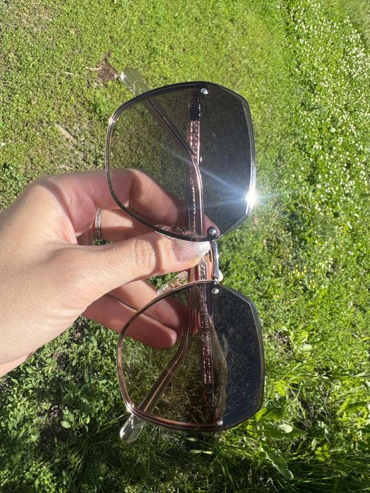 Очки солнцезащитные