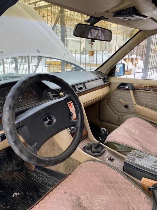 Мерседес  бенс 230