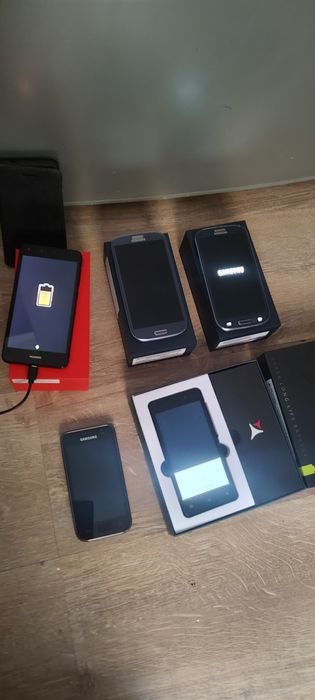 Pentru colecție  telefoane vechi , funcționale