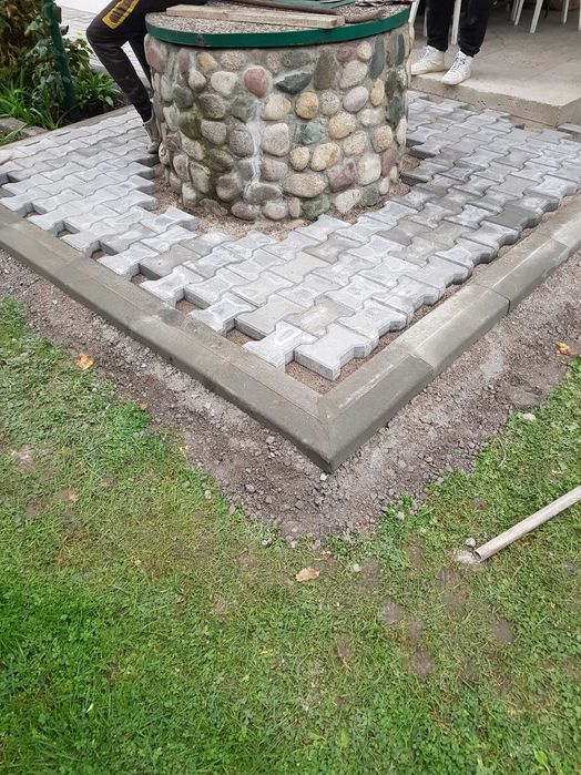 Редене на павета и тротоарни плочки, гранитни павета и бордюри Лозенец