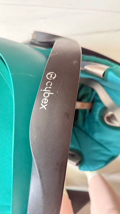 Cybex platinum aton Q i-size