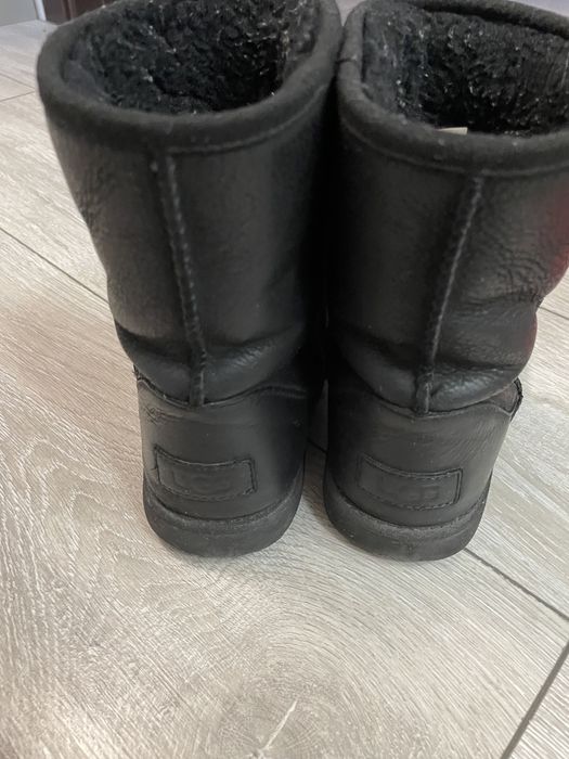 Cizme UGG din piele naturala, 35