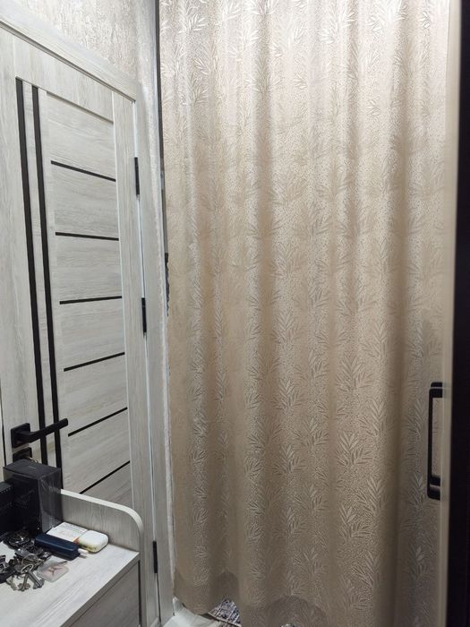 Агентство.1/3/4 Сергели -2. Бывшее общежитие. 18 кв.  м.. кухни нет .