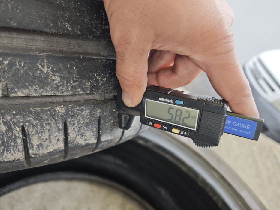 245 40 18 Dunlop sport maxx Гуми 2 бр. ,1бр. Matador 225 45 18