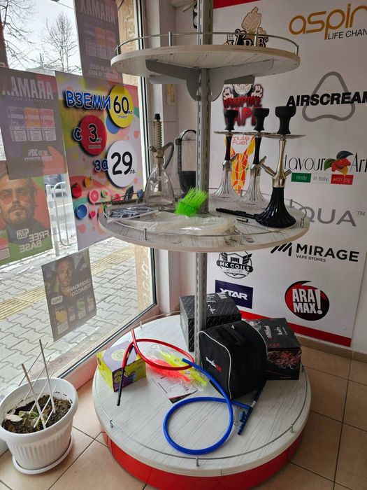 Продавам щендер oстровен стелаж на 3 нива