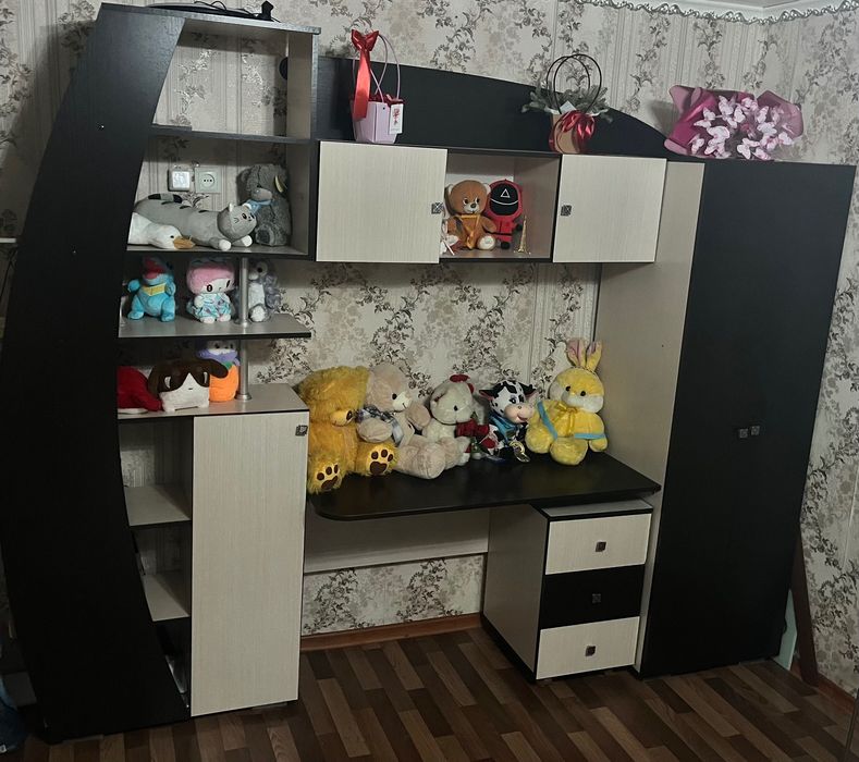 Продам стенку в хорошем состоянии