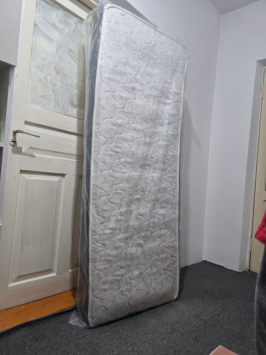 Матрас 2 штуки в хорошем качестве