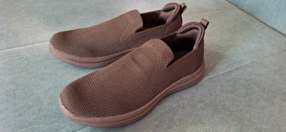 Леки летни мъжки обувки