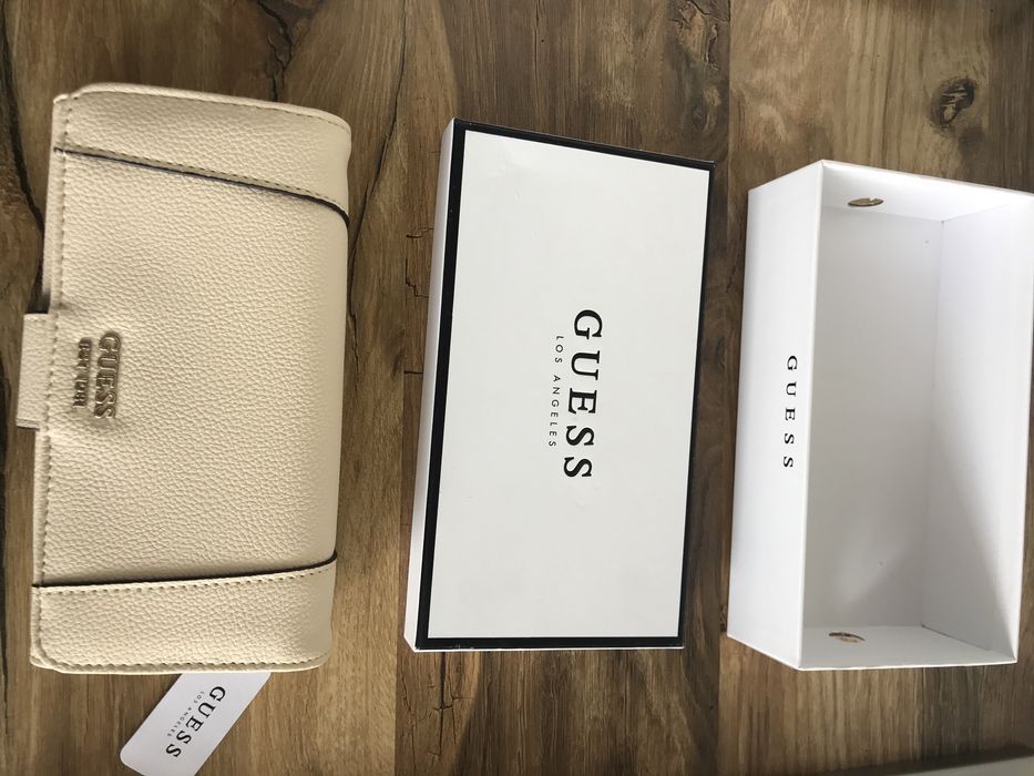 Portofel Guess nou