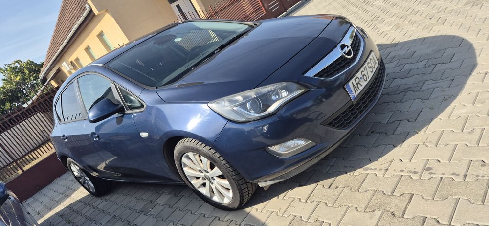 Opel astra j 2010,1.7cdti