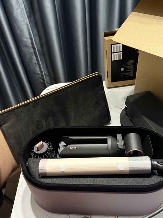 Продам Дайсон Dyson Coanda HS09