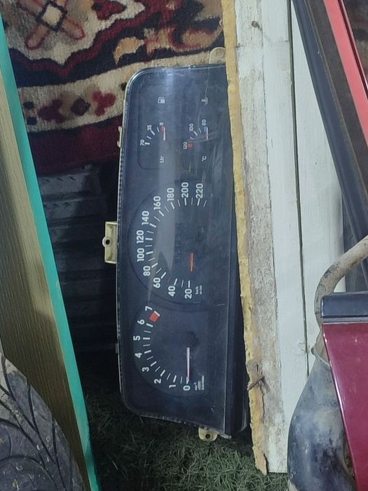 Продам капот, багажник,двери на Опель