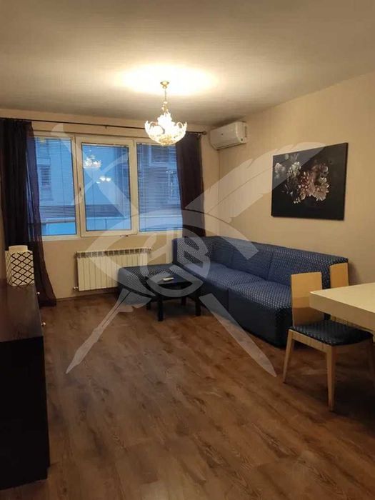 Дава се под наем Двустаен апартамент в София, Център - 74 кв.м за 598.23 € - Снимка #1