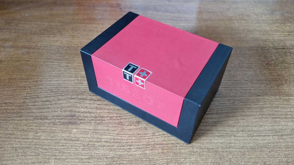 Часы Tissot Everytime 42mm