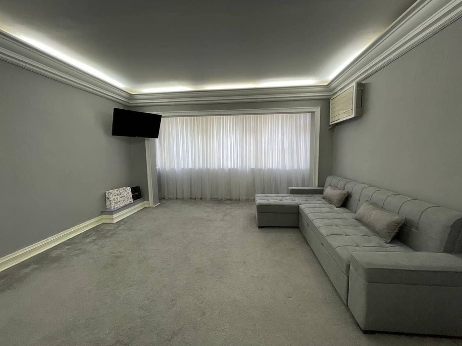 Sotiladi Oybek metro Продаётся 3-х комнатная квартира на м.Ойбеке