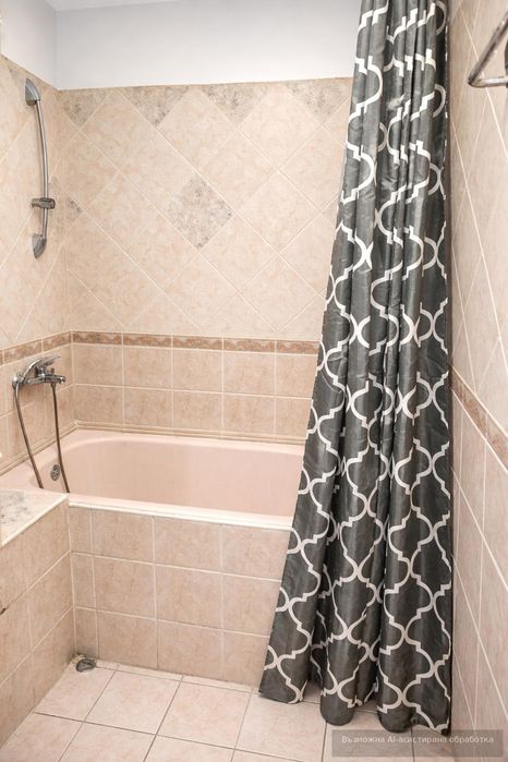 Тристаен апартамент в района на кв. Кючук Париж