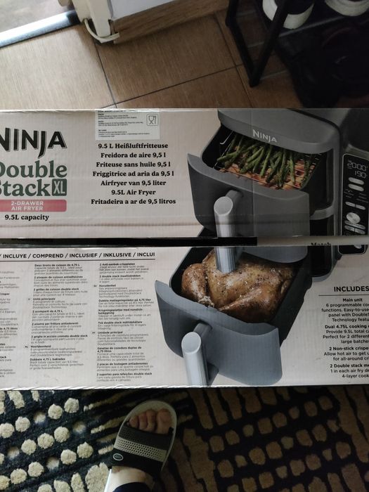 Air fryer Ninja double stack nou.