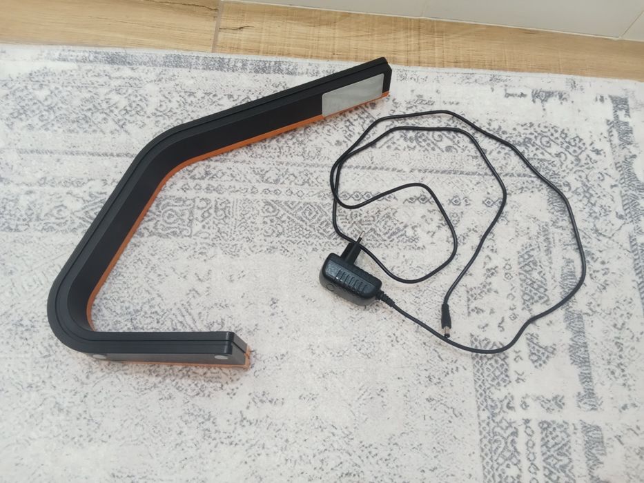 продаю светильник работает хорошо