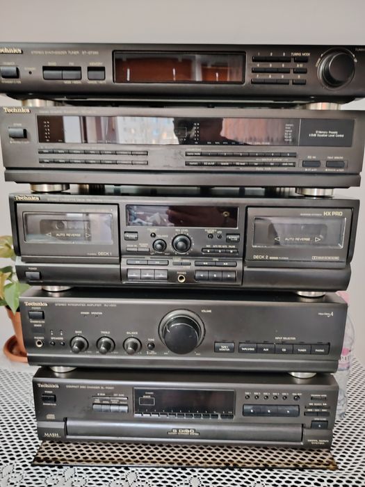 Vând linie Technics