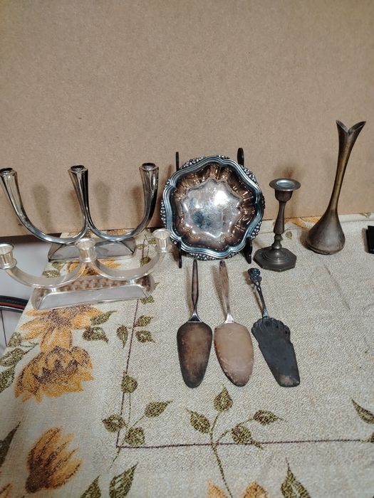 Лот посребрени предмети