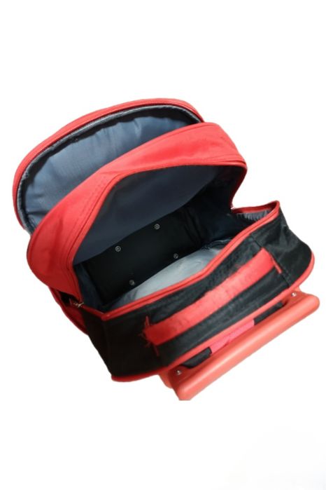 Детский чемодан на колесиках