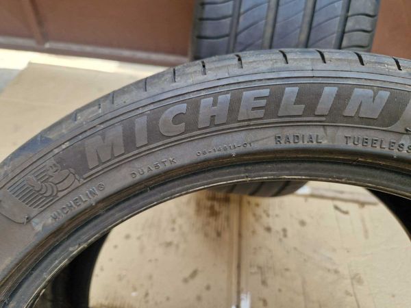 2 Michelin R18 235/40
летни гуми
DOT4321