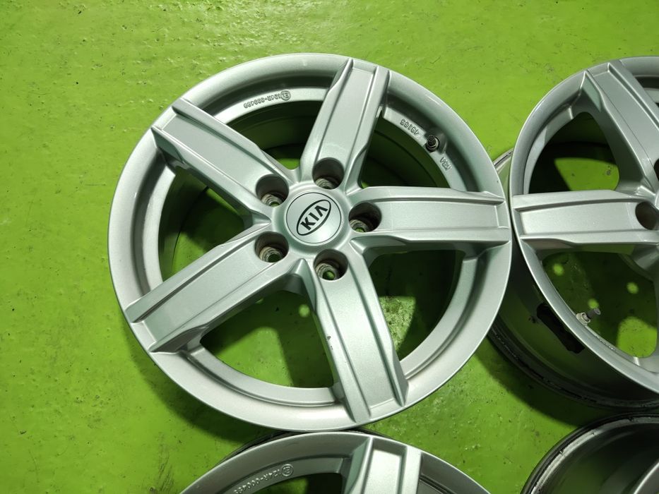 16 5x114.3 Kia Hyundai лети джанти 5х114.3