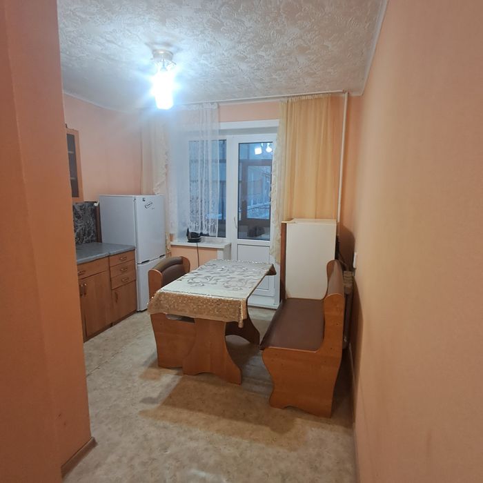 Продам 1-ком кварт 19 мкр-не!
