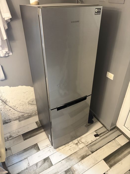 Combină frigorifică Samsung Digital Inverter, No Frost, inox – stare bună