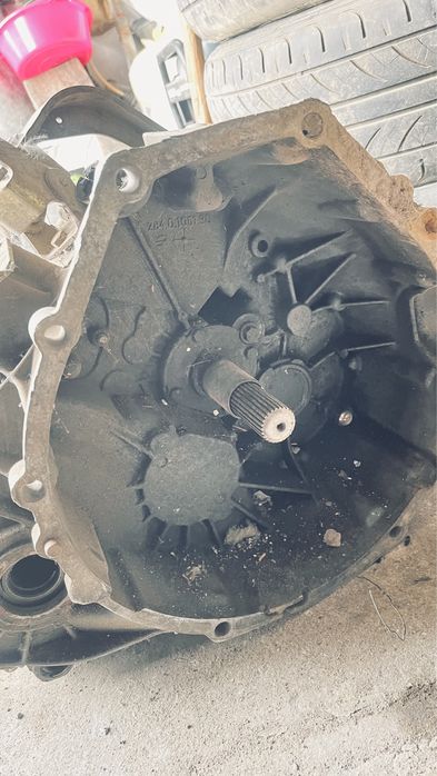 Коробка от мерседес Вито