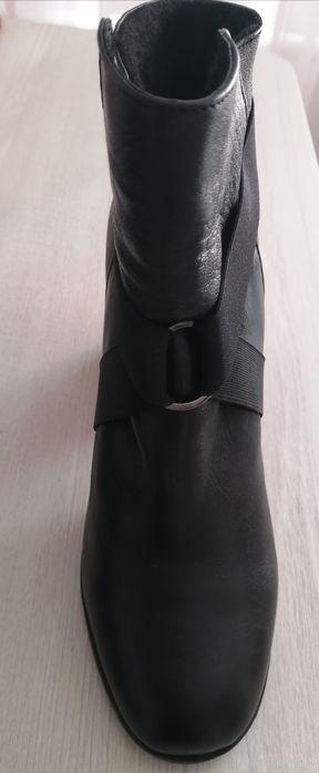 Продаю ботильоны