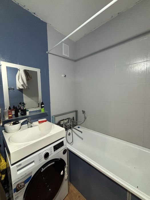 Продам 2к.кв. Нурсити 2мкр.