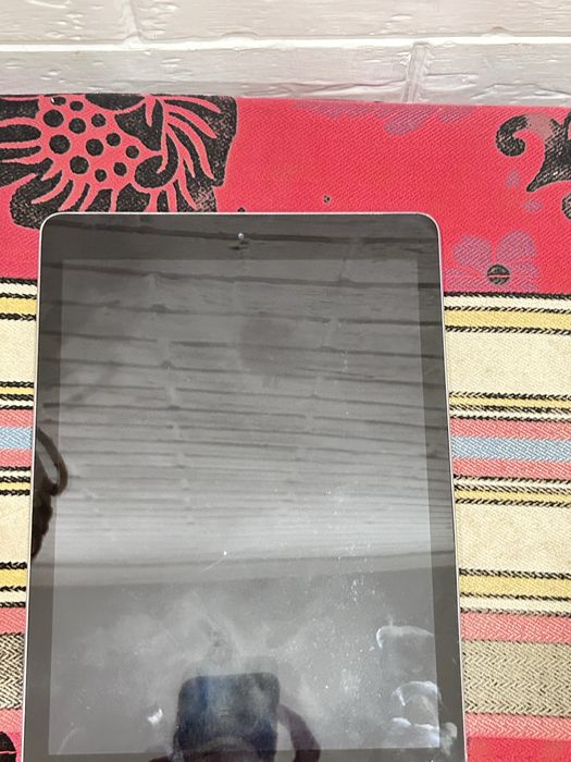 iPad 6 2018 на запчасти