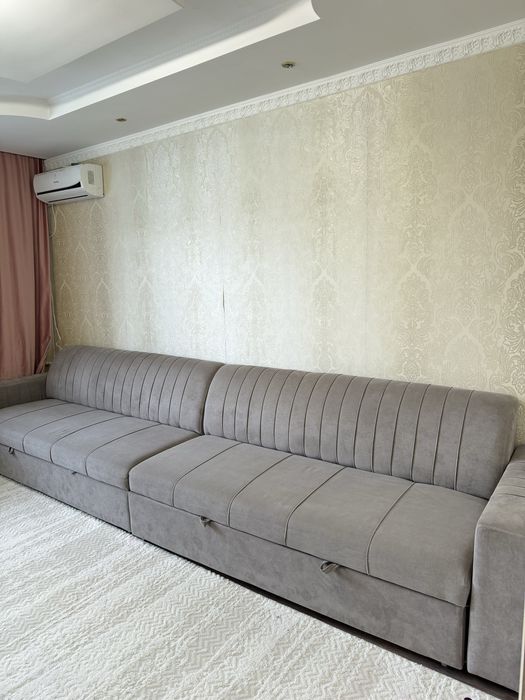 Продам диван раскладной в отличном состояний