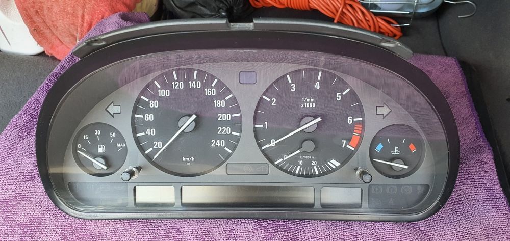 Приборная панель BMW