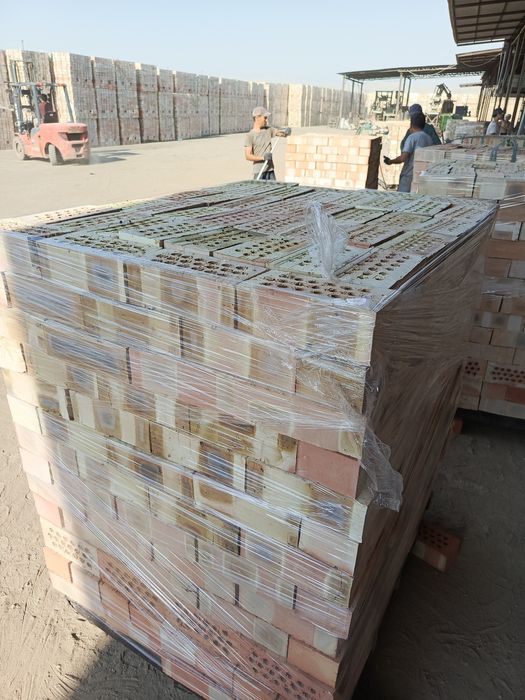 Pishkan gʻisht Klinez qum Sheben Kanpod Poyma tuproq Dastavka Hizmati