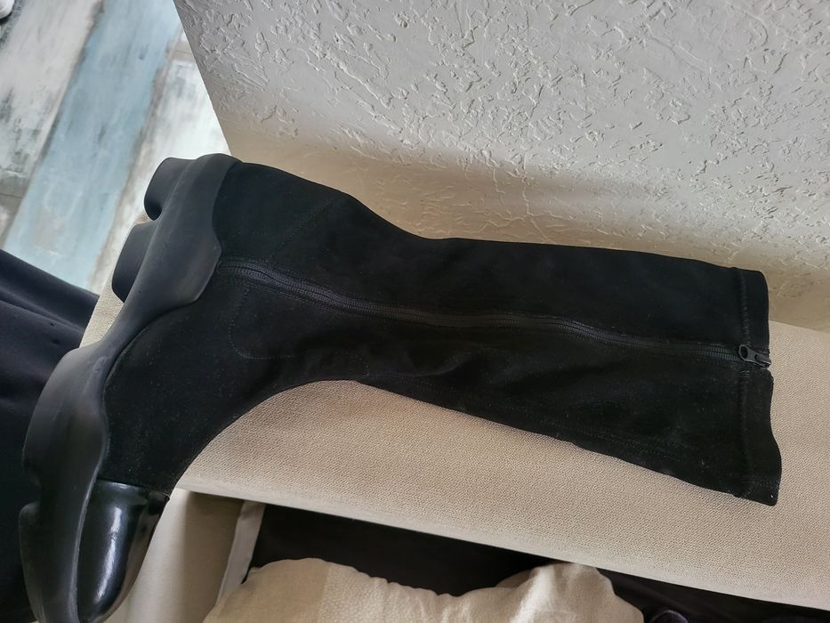 Продавам Дамски Ботуши